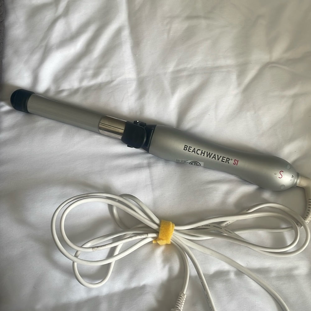 Beachwaver S1 hairstyling curling wand / iron 1”